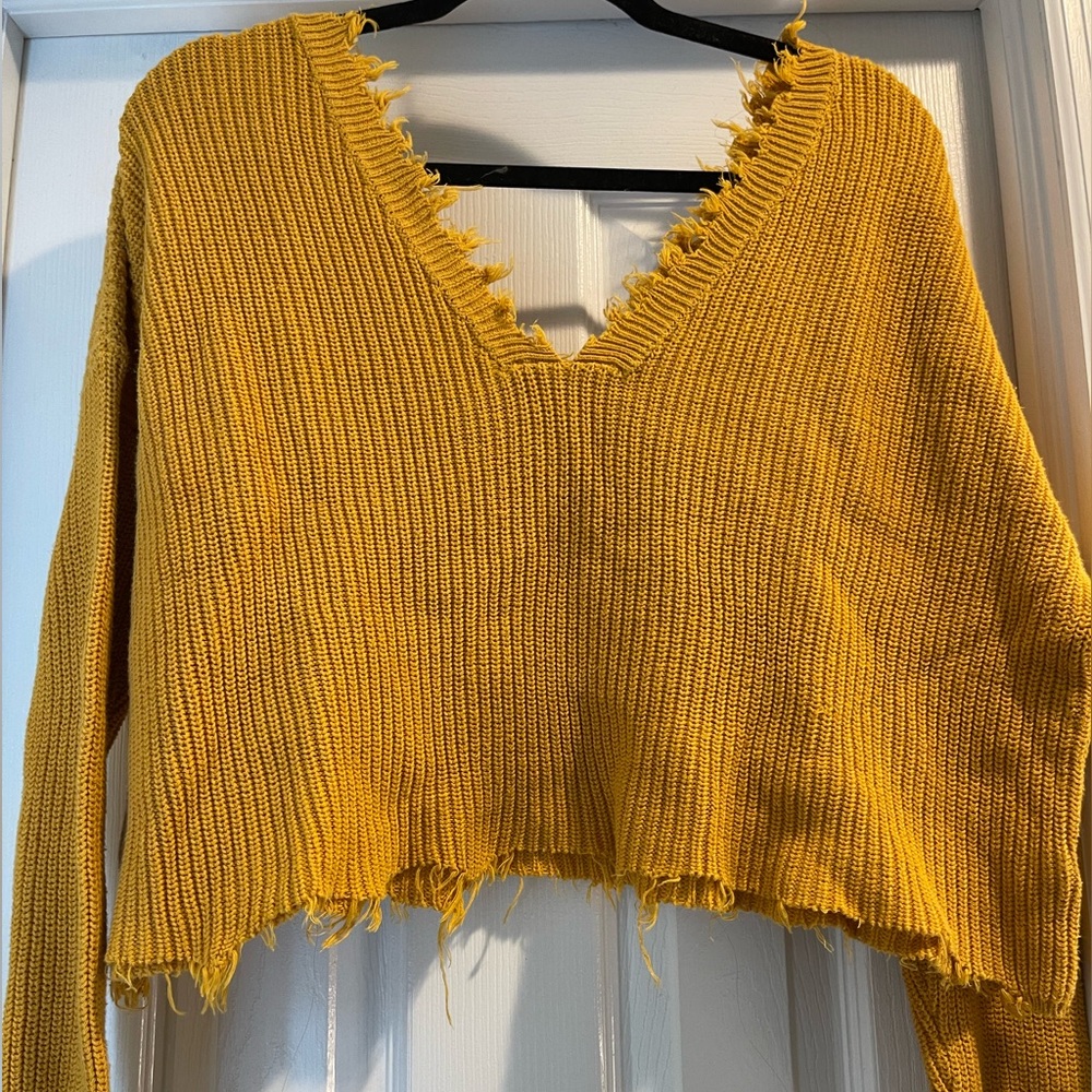 FATE Women’s vintage casual style distressed sweater - Size Small